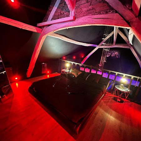 Loveroom De Luxe - Theme 50 Nuances De Grey Maison Privative Spa Insolite Douchy-les-Mines 외부 사진