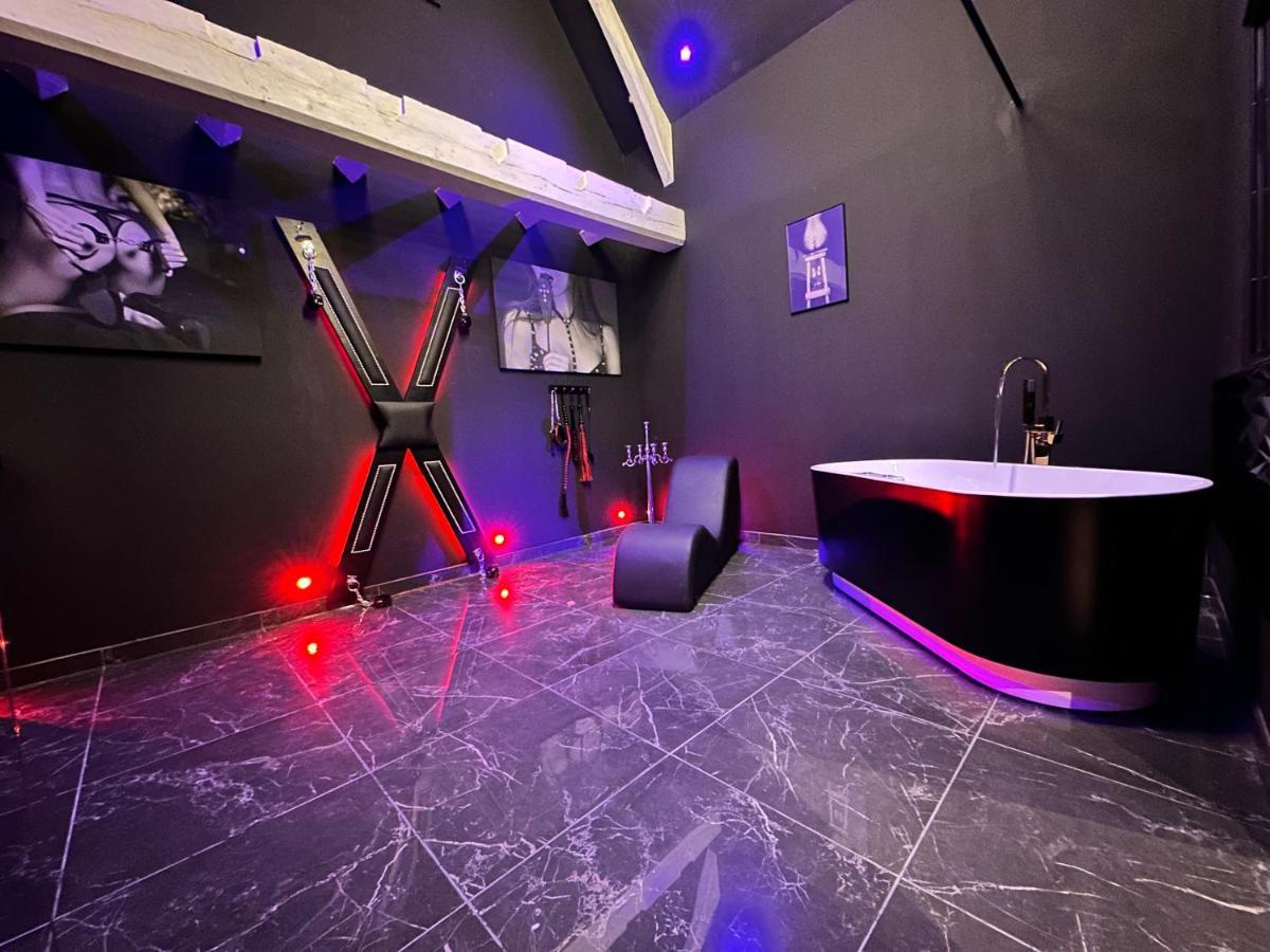 Loveroom De Luxe - Theme 50 Nuances De Grey Maison Privative Spa Insolite Douchy-les-Mines 외부 사진