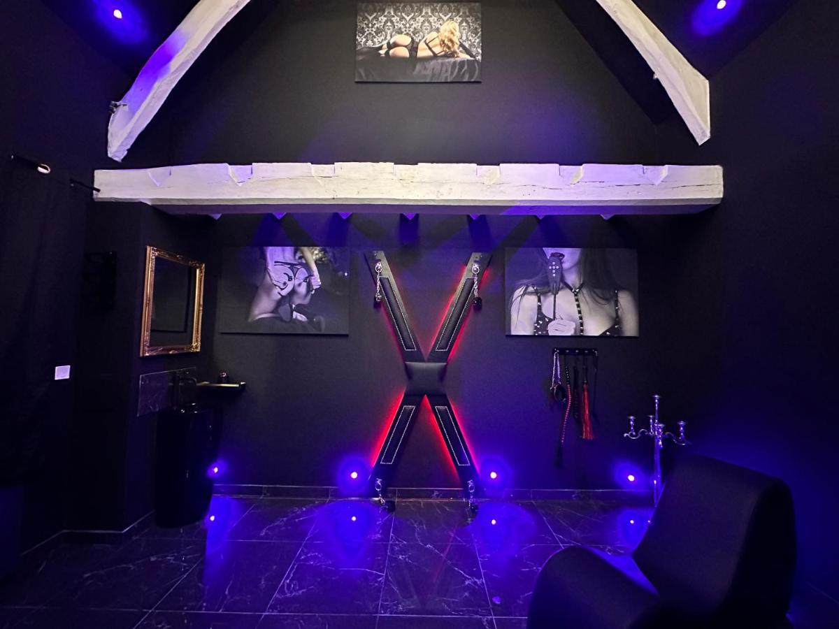 Loveroom De Luxe - Theme 50 Nuances De Grey Maison Privative Spa Insolite Douchy-les-Mines 외부 사진